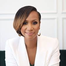 Anita Phillips's Instagram, Twitter & Facebook