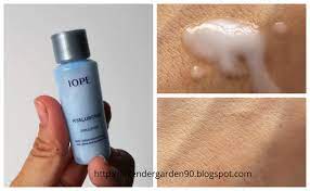 I always wanted to try out its hyaluronic line, due to the packaging. Carolyn S Lavender Garden Review Iope Hyaluronic Special Gift Set