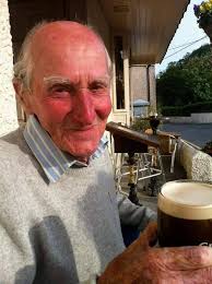 Harper Adams lads from 12 wrekin avenue left me a thank you drink, cheers  lads these will keep the dust down.