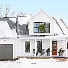 Maintaining the modern farmhouse exterior is actually the most important thing that may provide you a lot more impressive solution. 59 99 Modern Farmhouse Exterior Color Schemes Ideas Modern Farmhouse Exterior Farmhouse Exterior Colors House Exterior