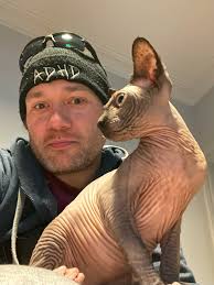 George (@mangohatface) • Threads, Say more