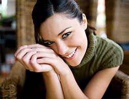If you're one of the few people who hasn't yet tried online dating, now's the time to start. Looking For Smart Single Women In Nz Try Us Elitesingles
