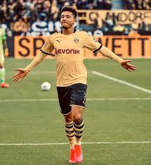 Sancho is just unbelivable he is the best player to get if you like lob through balls and pacy player and chips, i used him in wl and he won me most of my games and i noticed his postitioning is on point. Jadon Sancho Bio Net Worth Current Team Contract Salary Nationality Transfer Religion Affair Height Age Family Facts Position Parents Factmandu