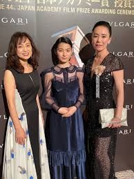 少し遅くなりましたが、その時の写真をupします。 3回目も企画していますのでその時はぜひ参加してください。 2021年1月 5日 おすすめの日本語の小説・マンガ募集 おすすめの日本語の小説・マンガを募集します。 Knpkcsvj68bxbm