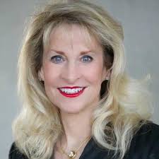 Ann Canaday's Instagram, Twitter & Facebook