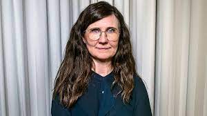 Märta stenevi var favorittippad, men hon utmanades av riksdagsledamöterna annika hirvonen och rebecka le moine och lokalpolitikern elin söderberg. Stenevi Fokuserar Pa De Sociala Fragorna Fastighetstidningen