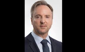 Nicolas Walker associé en droit public de Reed Smith