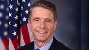 Linda Mcmanamay donates $500 to Daniel Macarthur Gade's campaign committee  in September