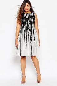 Abendmode fur mollige frauen tipps fur eine schlankere silhouette. Zu Viele Verbindungen Glamourose Abendkleider Glamourose Outfits Kleider Fur Mollige