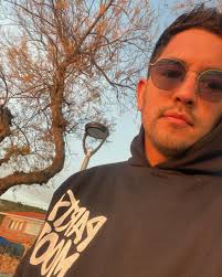 Photos by Ale Gómez (@alegmez_22) · November 8, 2025