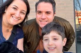 Lindsay Gallagher's Instagram, Twitter & Facebook