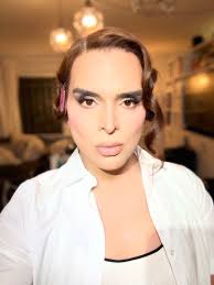 JOIN US TONIGHT! MARTINI MONDAYS 🍸 Let me break down the run of show for  you: make a reservation, you sit down with your besties. You're presented  with three meal 🍽️ options