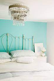 10 Aqua Paint Colors To Brighten Your Space Wandfarbe Aqua Schlafzimmer Schlafzimmerfarbe