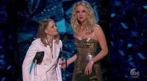 Watch and buy #themauritanian now in the link below ⬇️ lnk.bio/rcuu. Obr Dne Koho Napadlo Vedle Sebe Postavit Jodie Foster A Jennifer Lawrence Expres Cz