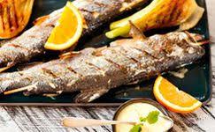 Steckerlfisch Vom Saibling Mit Grillfenchel Und Orangendip Rezept Rezept Steckerlfisch Fenchel Rezepte