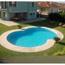 Sitede bulunan bahçe havuzu süsler, her türlü hava koşulunda uzun süreli performans ve daha iyi sürdürülebilirlik sağlayan sağlam malzemelerden yapılmıştır. Prefabrik Havuz Havuz Yapimi Prefabrikhavuz Profil Pinterest