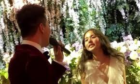 Actress min hyo rin recently appeared on big sisters' slam dunk, opening up about her relationship with bigbang's taeyang. Taeyang Serenades Min Hyo Rin With Eyes Nose Lips At Wedding After Party