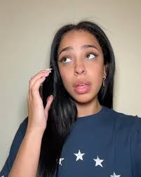 Stephanie Bella's Instagram, Twitter & Facebook