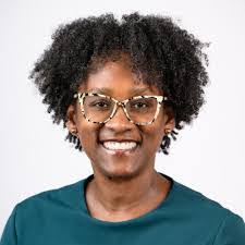 Paula Byer's Instagram, Twitter & Facebook