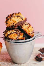 This healthy recipe for vegan oatmeal raisin cookies uses aquafaba to bind the. Aquafaba 19 Amazing Recipes That Use The Chickpea Liquid