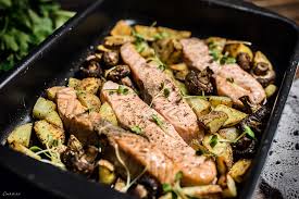 Lachs Aus Dem Backofen Mit Rosmarinkartoffeln Von Cookingcatrin Rezept Lachs Rezept Lachs Rezepte Backofen Rosmarinkartoffeln