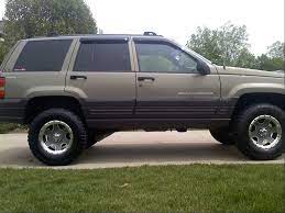 Pin By Anti Hero On Cars Trucks And Motorcycles That I Love Jeep Grand Cherokee Laredo Jeep Grand Cherokee Grand Cherokee Lifted