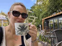 Today we are in Adrian in front of Succor Creek Coffee ! Oranges and  Grapefruit! While they last!!