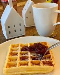 Rezepte Quark Waffeln Aus Dem Belgischen Waffeleisen Annalena Loves In 2020 Waffeleisen Rezept Belgisches Waffeleisen Quark Waffeln