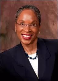 Lavonne Neal's Instagram, Twitter & Facebook