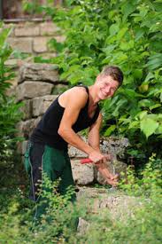 Die begriffe arbeitnehmer, landschaftsgärtner, meister, gärtner, usw. Gartner In Garten Und Landschaftsbau Landeshauptstadt Mainz