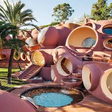 Rivieraen Arkitekttegnet Boblepalass Naer Cannes Grunnareal Pa Ca 1000 M2 Prisantydning Tre Milliarder Maison Art Deco Maison Bulle Maison D Architecture