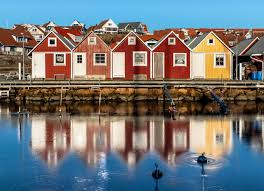 Kungshamn (sweden, västra götalands län), 58.35°, 11.25°. File Fishing Huts Reflected In The Ice At Fisketangen Kungshamn Jpg Wikimedia Commons
