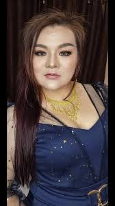 Alee Vang's Instagram, Twitter & Facebook