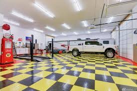See how to organize a garage, and some ideas for garage storage in this article. How To Cool A Garage In Texas Arxiusarquitectura