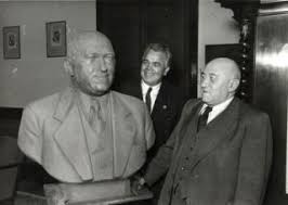 A mama léderer cecília, az apa rosenfeld józsef terménykereskedő. Pin On Hungarian History 1945 47 1956 The Rakosi Era Cult Of Personality On Hungary