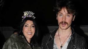 Check spelling or type a new query. Hande Yener Evlenecek Mi Dugun Ne Zaman Hande Yener Kiminle Evlenecek