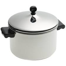 Go with a full 4 quarts to get the most bang for your buck, or opt for a the farberware classic saucepan is among the most affordable options on our list of top recommendations, and lands well below what you'd typically. Farberware Classic Series Stainless Steel Saucepot With Lid 4 Quart Silver Walmart Com Walmart Com