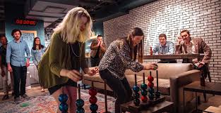 Chicago Team Building & Group Bonding | Game Night Out