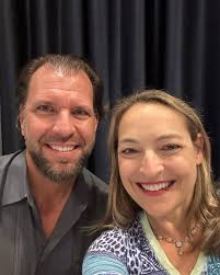 Digital Advance Reader Copies of Motion Dazzle available now for anyone who  would like to be an early reader in order to write an early review (either  published or