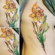 Kara Klenk On Instagram Watercolor Daffodil Piece From Yesterday So Much Fun It Helps When Y Flower Tattoo Shoulder Daffodil Tattoo Daffodil Flower Tattoos