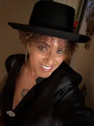 As long as I live. Toni Braxton. Good Evening Family enjoy the rest of the  🌙 night.