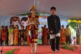 Satu pakaian adat yang berasal dari budaya masyarakat jawa di indonesia. Baju Kartini Anak Laki Laki Model Baju Terbaru 2019