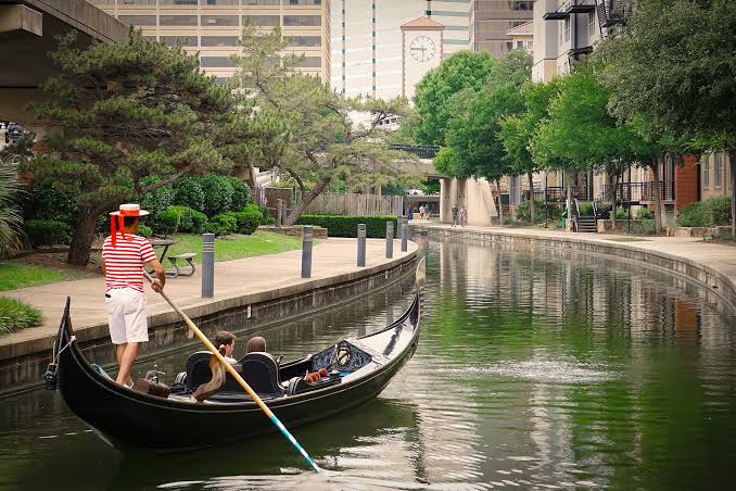 Who Needs Venice When There Are Gondola Rides in Irving?