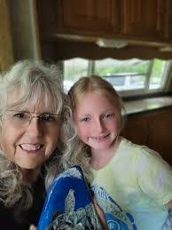 Diane Vierra's Instagram, Twitter & Facebook