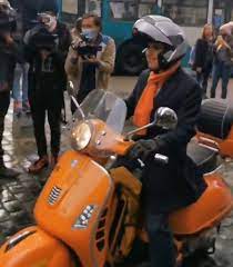 Se desempeñó, hasta el 28 de octubre de 2019. Daniel Ø¹Ù„Ù‰ ØªÙˆÙŠØªØ± La Foto De Ignacio Briones Llegando En Su Moto Anaranjada A Inscribir Su Candidatura Presidencial No Borrara De La Memoria Colectiva La Fotografia Suya Celebrando Junto A Sebastian Sichel