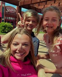 Jesy Herron (@jesyherron) • Instagram photos and videos