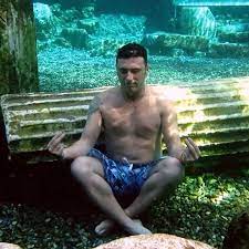 Rubble with an arch a (somewhat) closer look at the theatre. Guide To Cleopatra S Pool How To Visit Pamukkale S Man Made Wonder