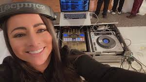 Congratulations Jon and Alahna ❤️ 🎶 💍