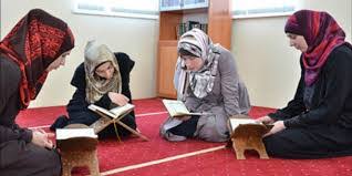 Karomah luar biasa bila rajin membaca ayat paling agung, ayat kursi. Laman Info Agama Adakah Wajib Memakai Tudung Ketika Membaca Al Quran Di Rumah