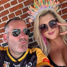 CLASSIC: Mexican Wrestler Dropkicks Midget in a Monkey suit...